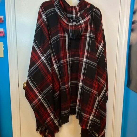 Torid black and red plaid poncho - Picture 11 of 11